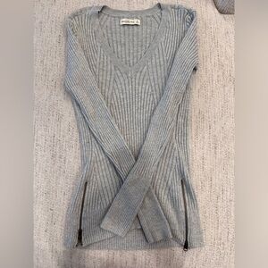 Abercrombie gray long sleeve / light sweater